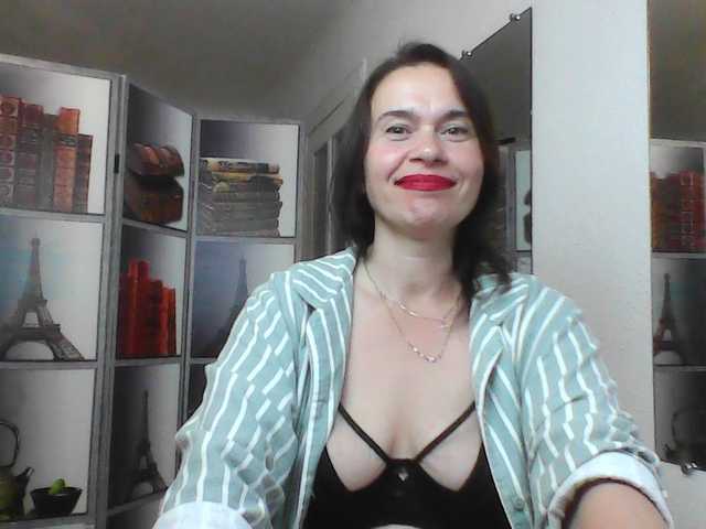 HelenMoo live cam on BongaCams