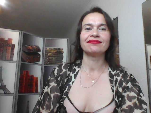 HelenMoo live cam on BongaCams