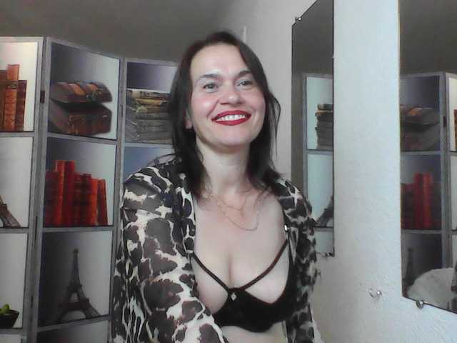 HelenMoo live webcam show