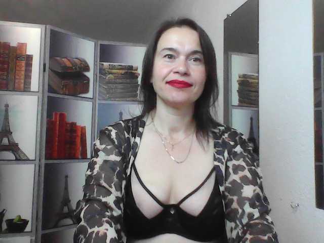 HelenMoo live cam on BongaCams