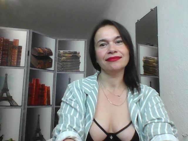 HelenMoo live cam on BongaCams