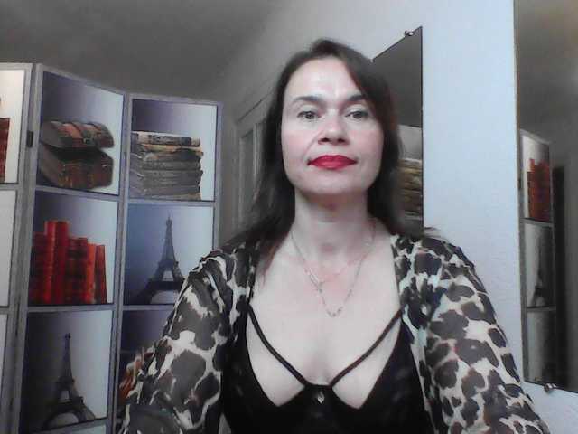 HelenMoo live cam on BongaCams