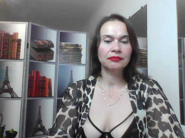 HelenMoo live cam on BongaCams