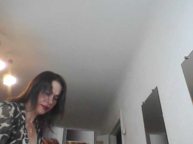 HelenMoo live cam on BongaCams