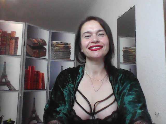 HelenMoo live cam preview