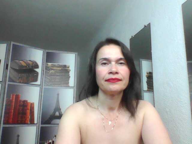 HelenMoo live cam on BongaCams
