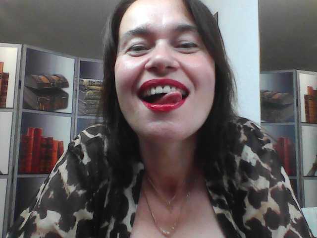 HelenMoo live cam on BongaCams