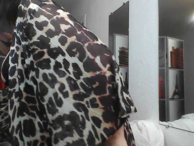 HelenMoo live cam preview