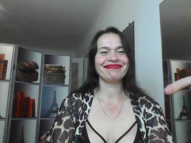 HelenMoo live cam on BongaCams