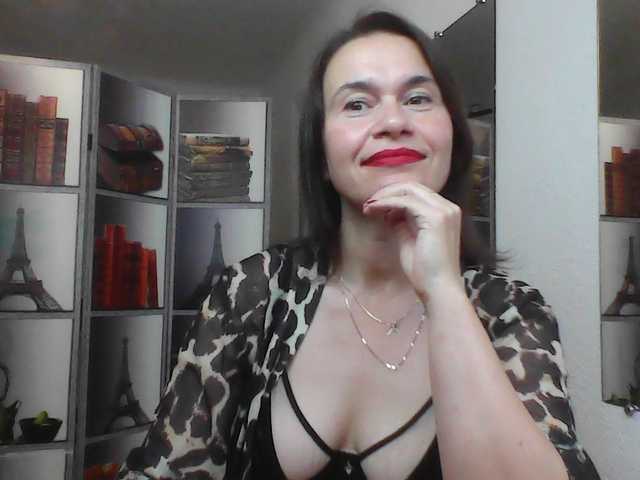 HelenMoo live cam on BongaCams