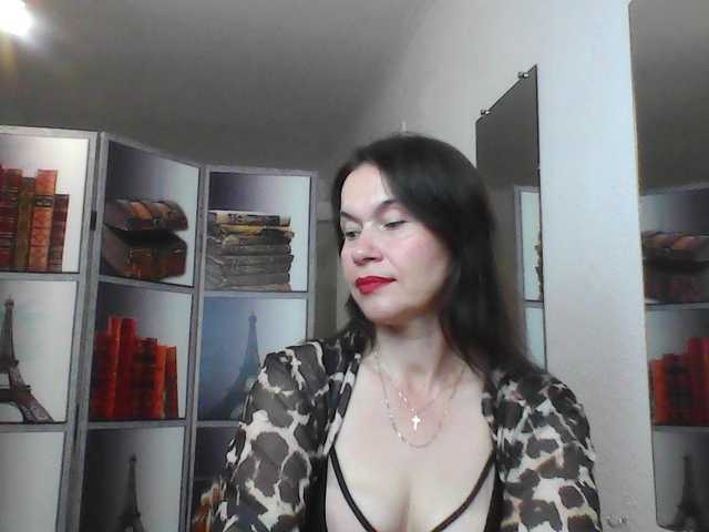 HelenMoo live cam on BongaCams