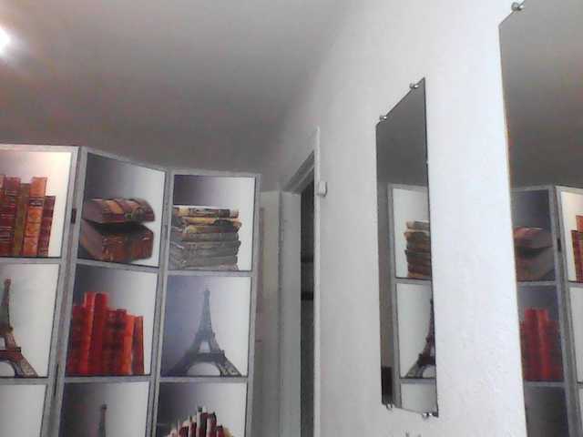 HelenMoo live webcam show