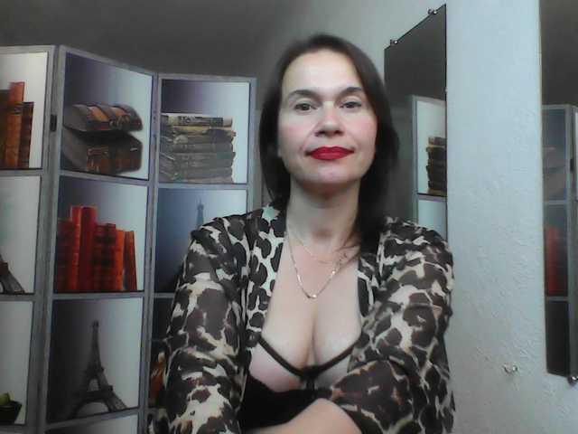 HelenMoo live cam on BongaCams
