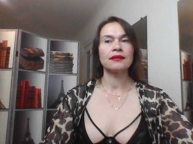 HelenMoo live cam on BongaCams