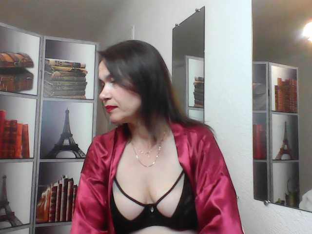 HelenMoo live cam preview