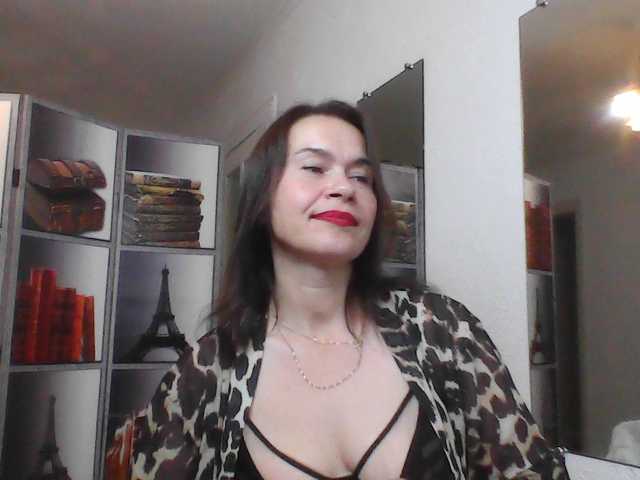HelenMoo live cam on BongaCams