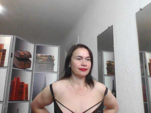 HelenMoo live cam on BongaCams