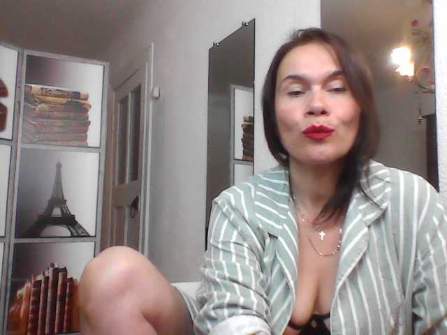 HelenMoo live cam on BongaCams