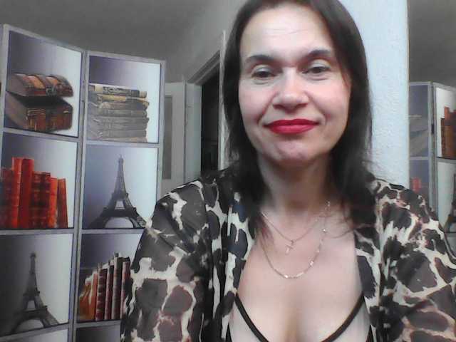 HelenMoo live cam on BongaCams