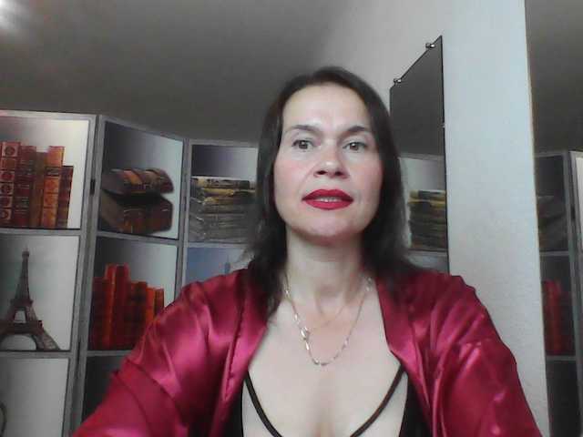 HelenMoo live cam on BongaCams