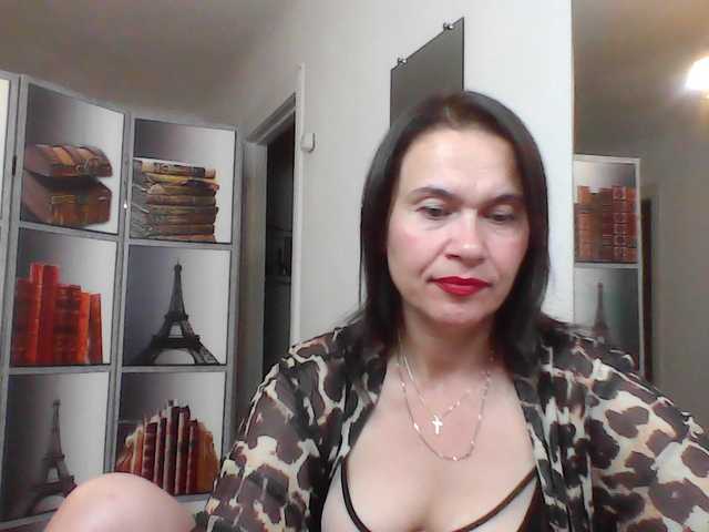 HelenMoo live cam on BongaCams