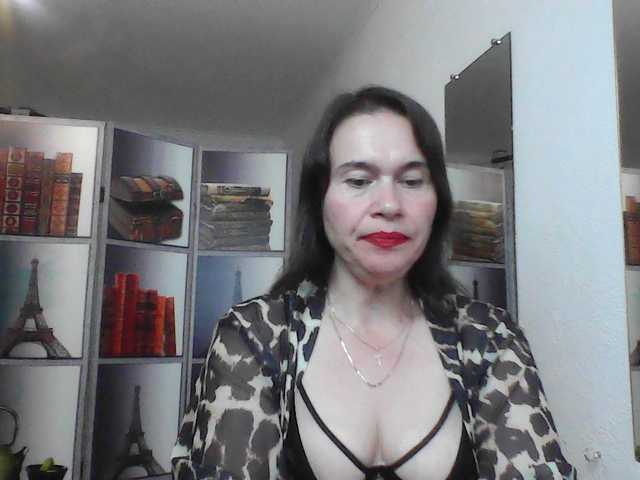 HelenMoo live cam on BongaCams