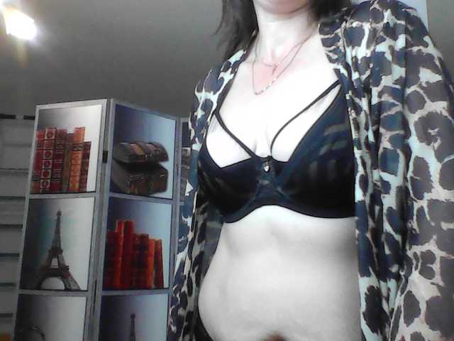 HelenMoo live cam on BongaCams