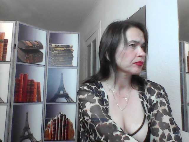 HelenMoo live cam on BongaCams