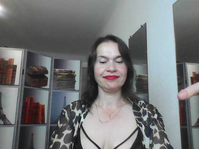 HelenMoo live webcam show