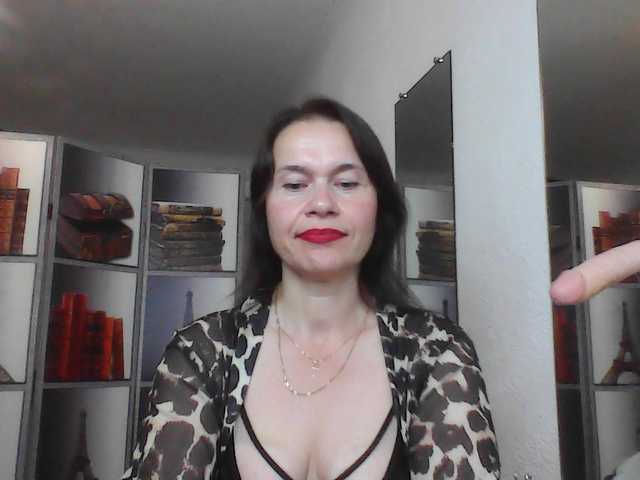 HelenMoo live webcam show