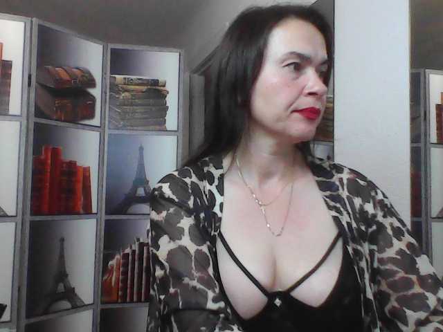 HelenMoo live cam on BongaCams