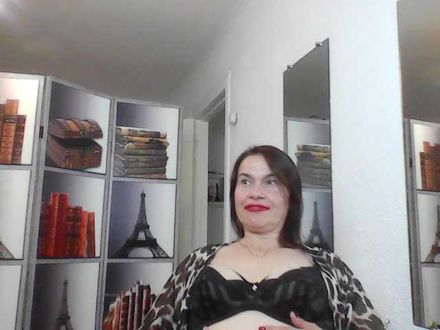 HelenMoo live cam on BongaCams