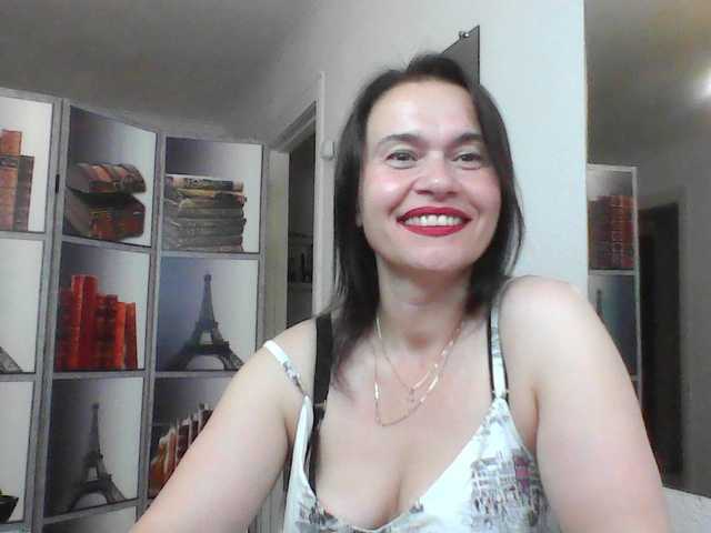 HelenMoo live cam on BongaCams