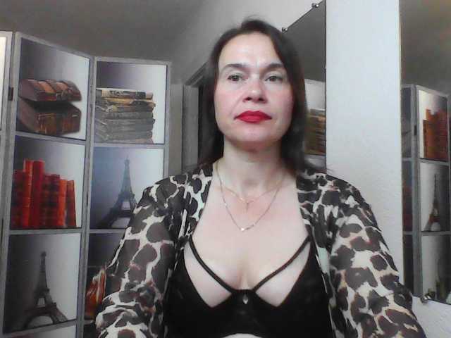 HelenMoo live cam on BongaCams