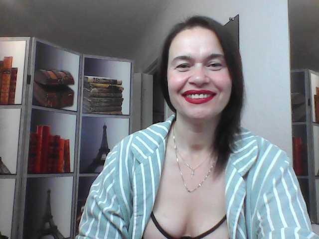 HelenMoo live cam on BongaCams