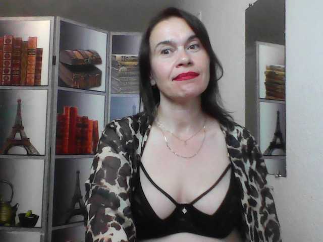 HelenMoo live cam on BongaCams