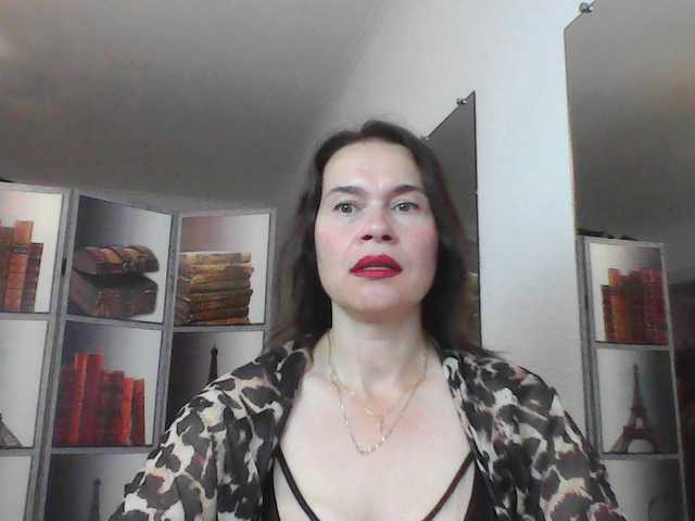 HelenMoo live cam on BongaCams