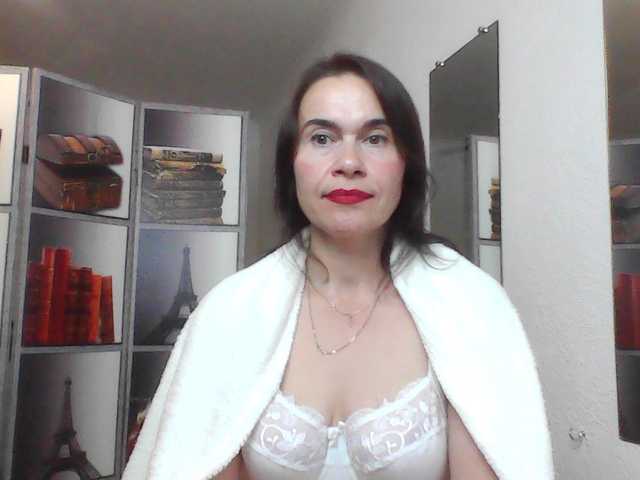 HelenMoo live cam on BongaCams