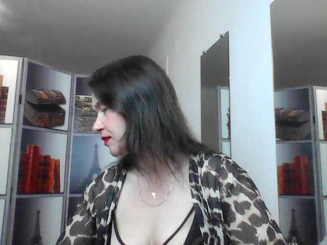 HelenMoo live cam on BongaCams