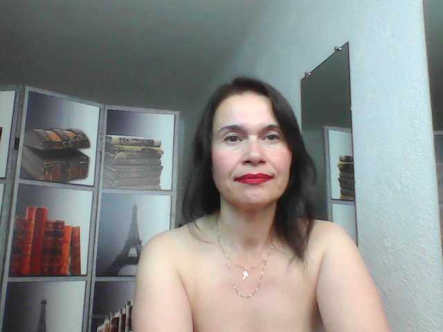 HelenMoo live cam on BongaCams