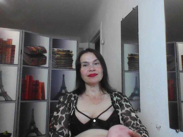 HelenMoo live webcam show