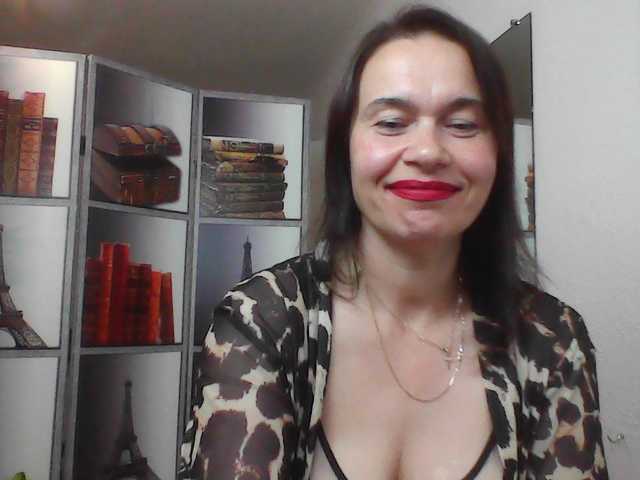 HelenMoo live cam on BongaCams