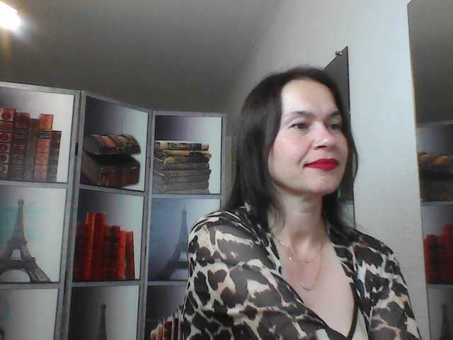 Sex chat gratuit in direct cu HelenMoo pe BongaCams