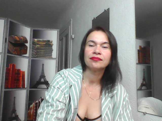HelenMoo live cam on BongaCams