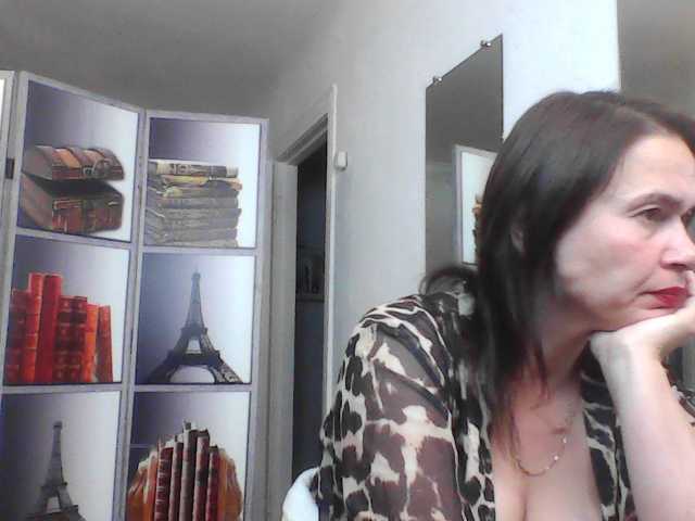 HelenMoo live cam on BongaCams