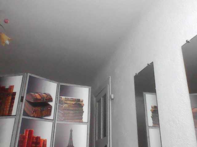 HelenMoo live cam preview