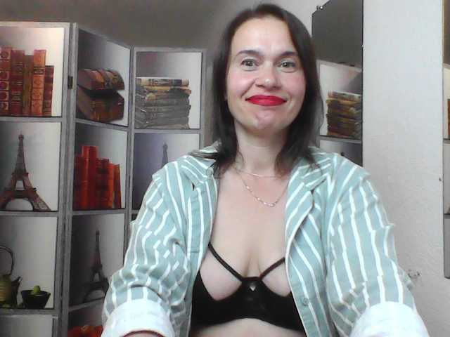HelenMoo live cam on BongaCams