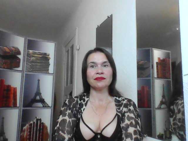 HelenMoo live cam on BongaCams