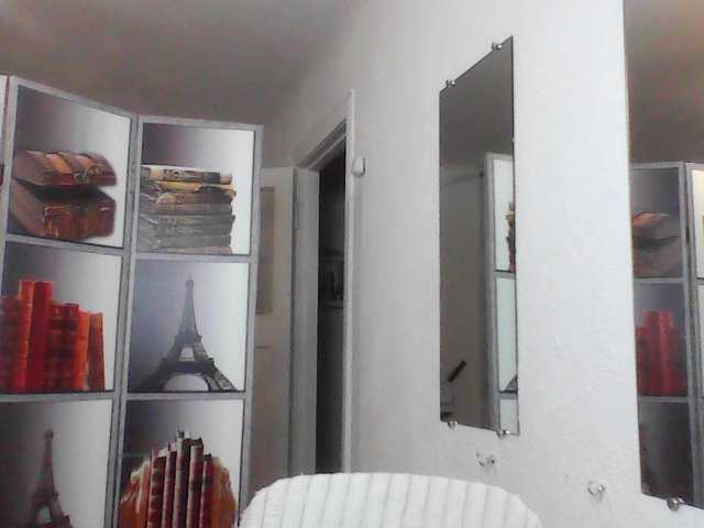 HelenMoo live cam preview