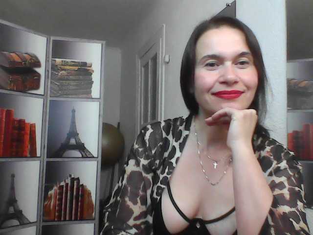 HelenMoo live cam on BongaCams
